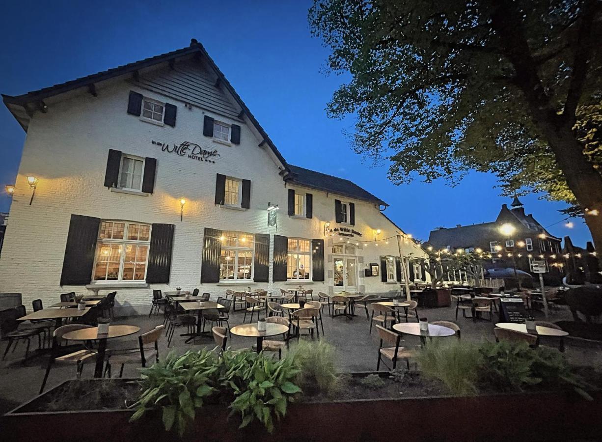 In De Witte Dame Hotel Bar Kitchen Apartments Grubbenvorst Exterior foto