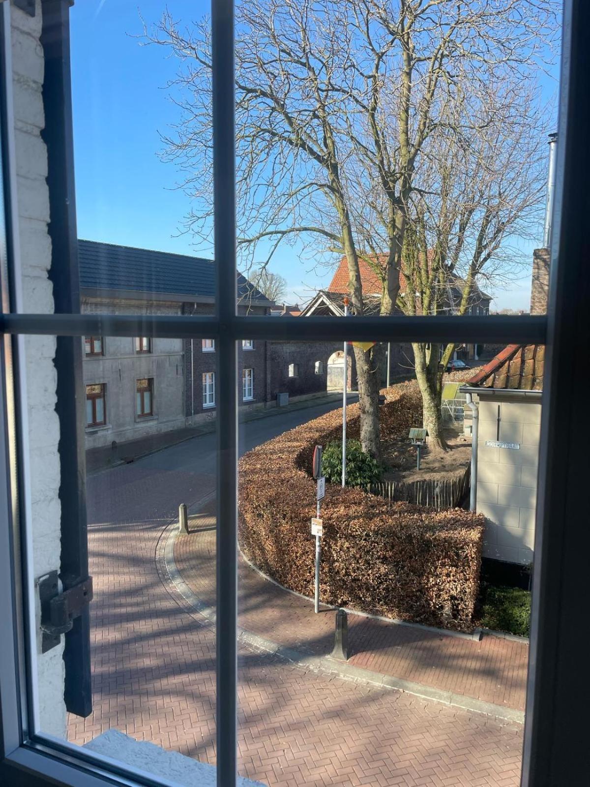 In De Witte Dame Hotel Bar Kitchen Apartments Grubbenvorst Exterior foto